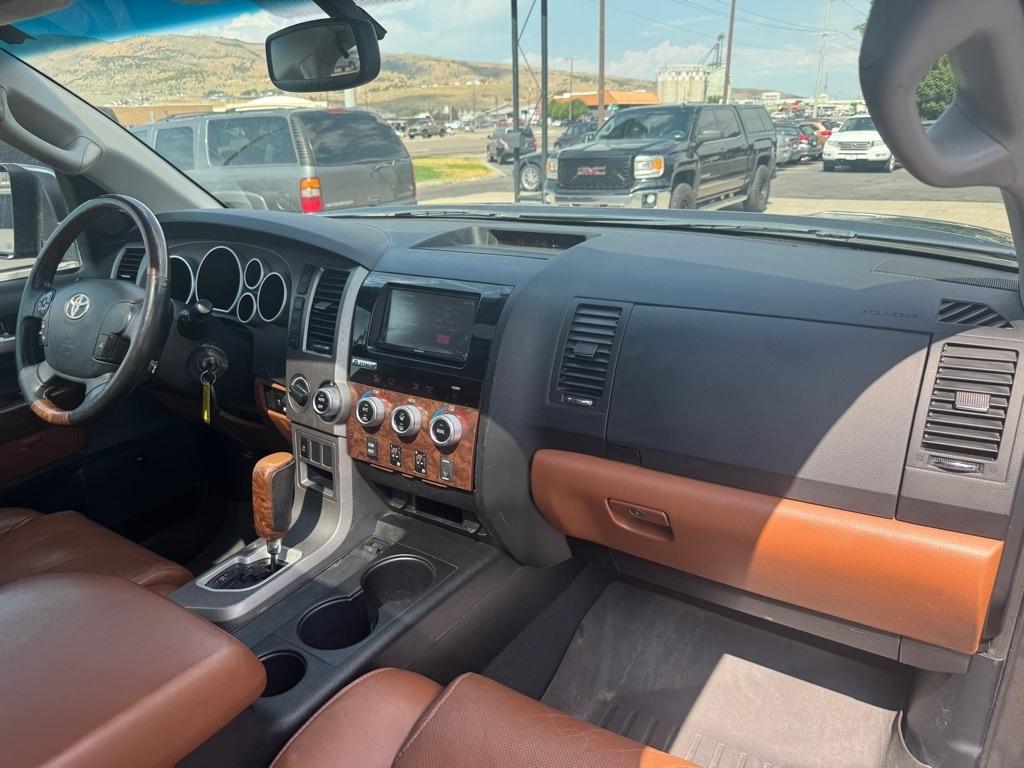Toyota Tundra  2012