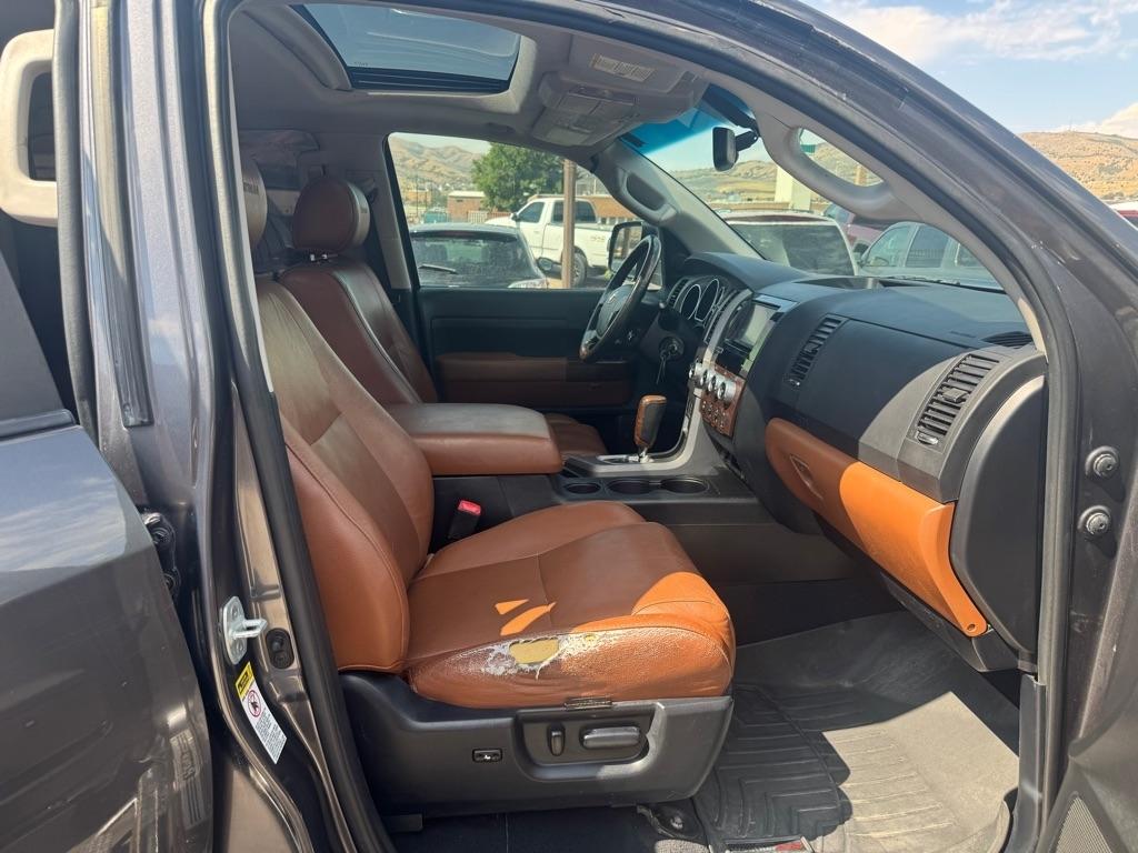 Toyota Tundra  2012
