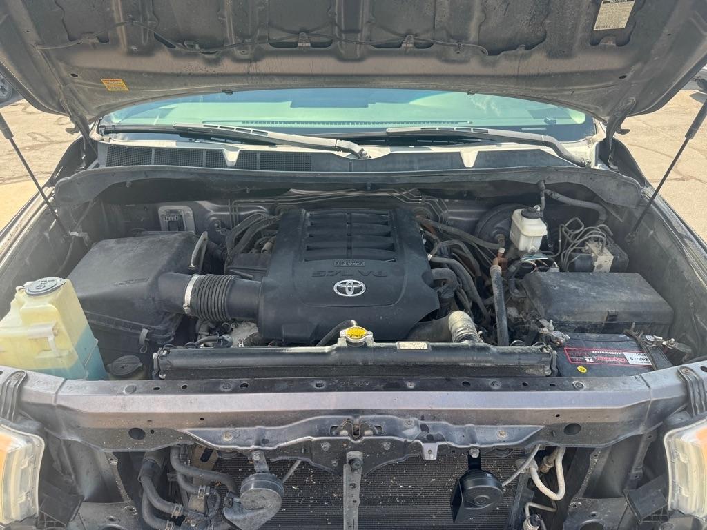 Toyota Tundra  2012