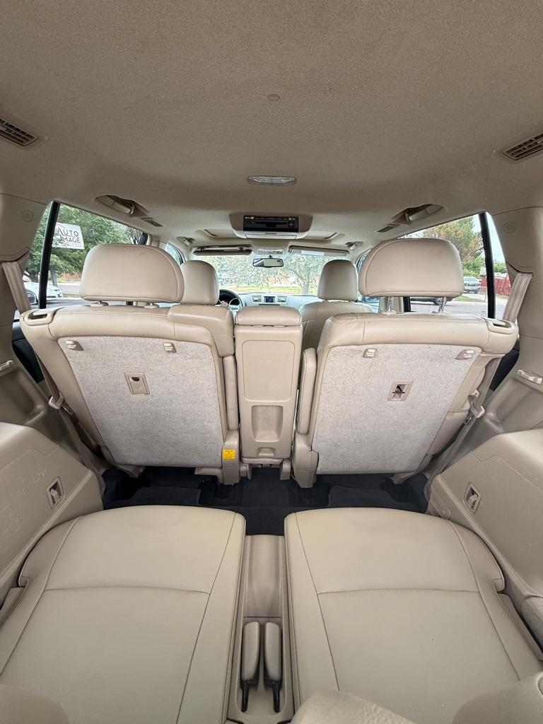 Toyota Highlander  2012
