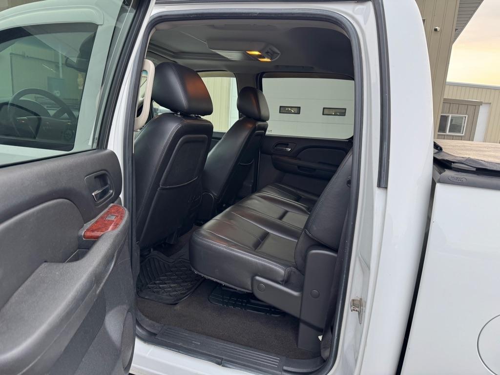 GMC Sierra 2500HD  2010