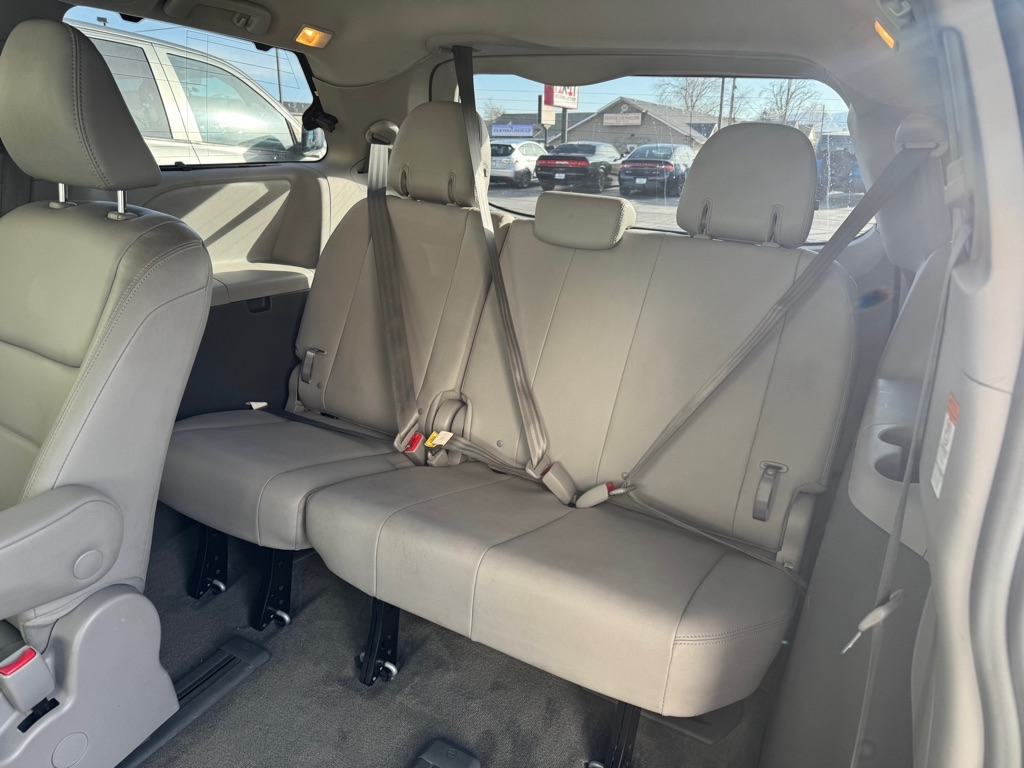 Toyota Sienna  2018
