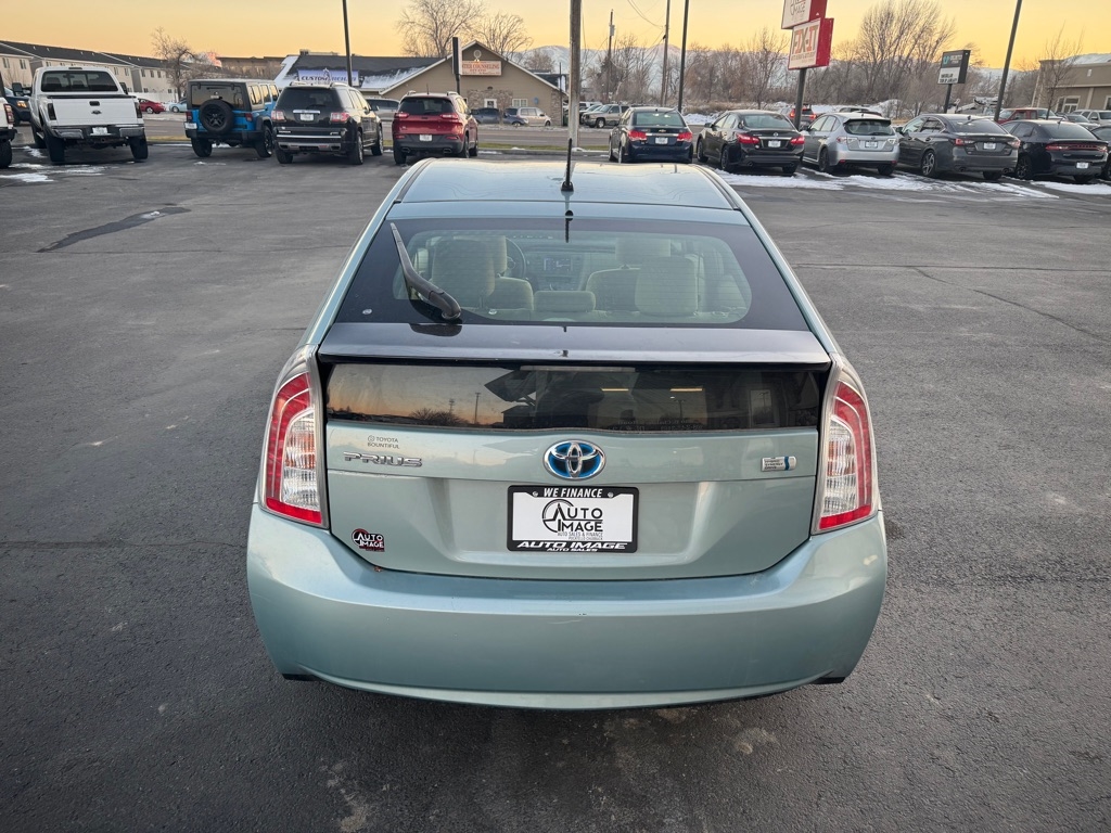 Toyota Prius  2014