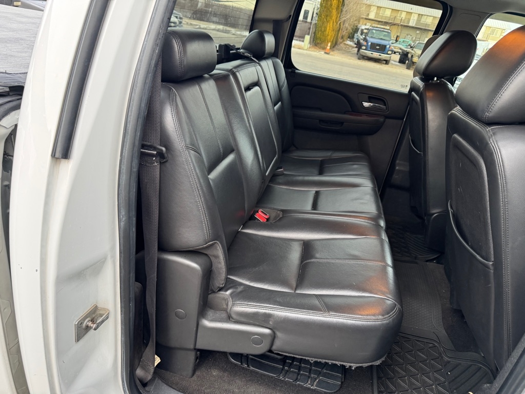 GMC Sierra 2500HD  2010