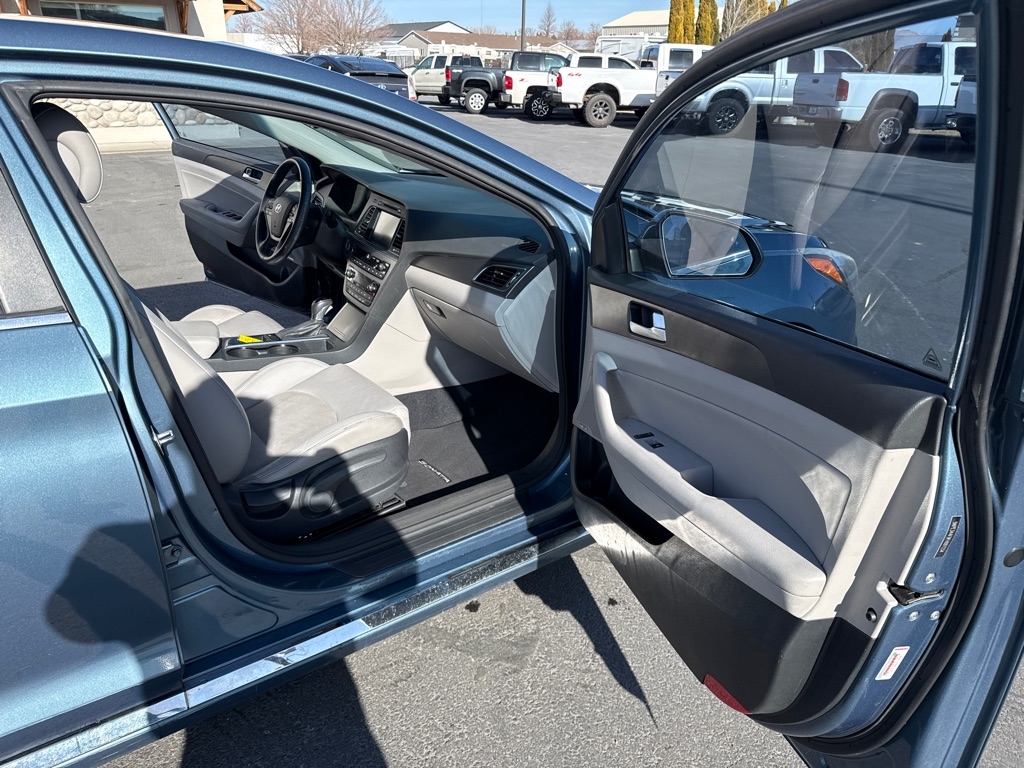 Hyundai Sonata  2015