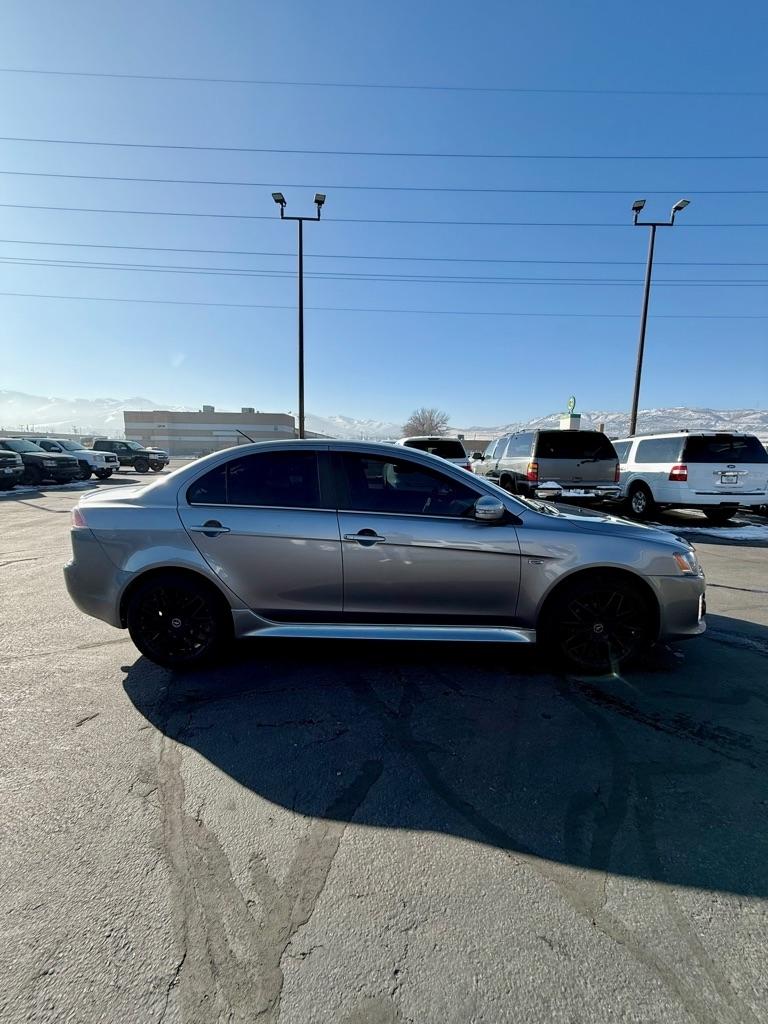 Mitsubishi Lancer  2017