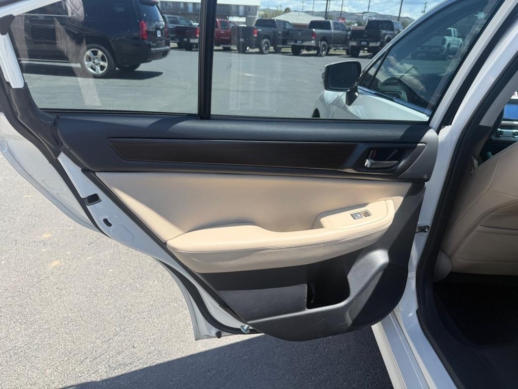 Subaru Legacy  2015