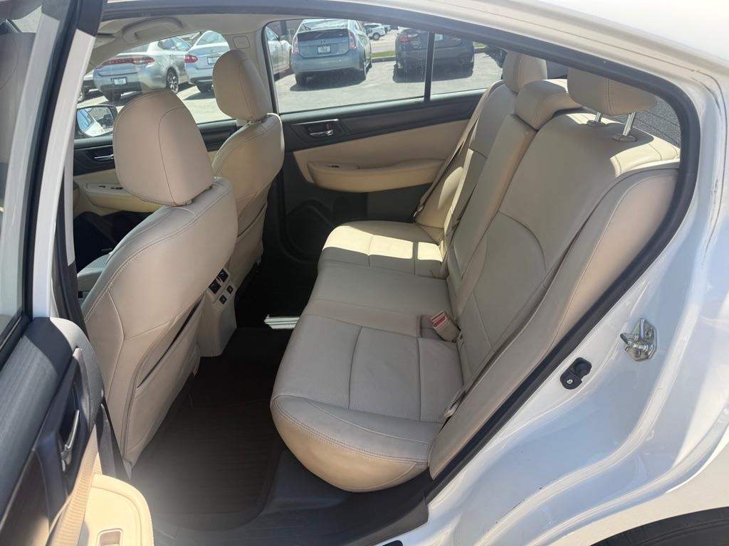 Subaru Legacy  2015