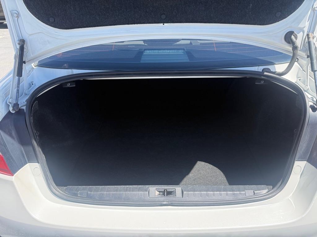 Subaru Legacy  2015
