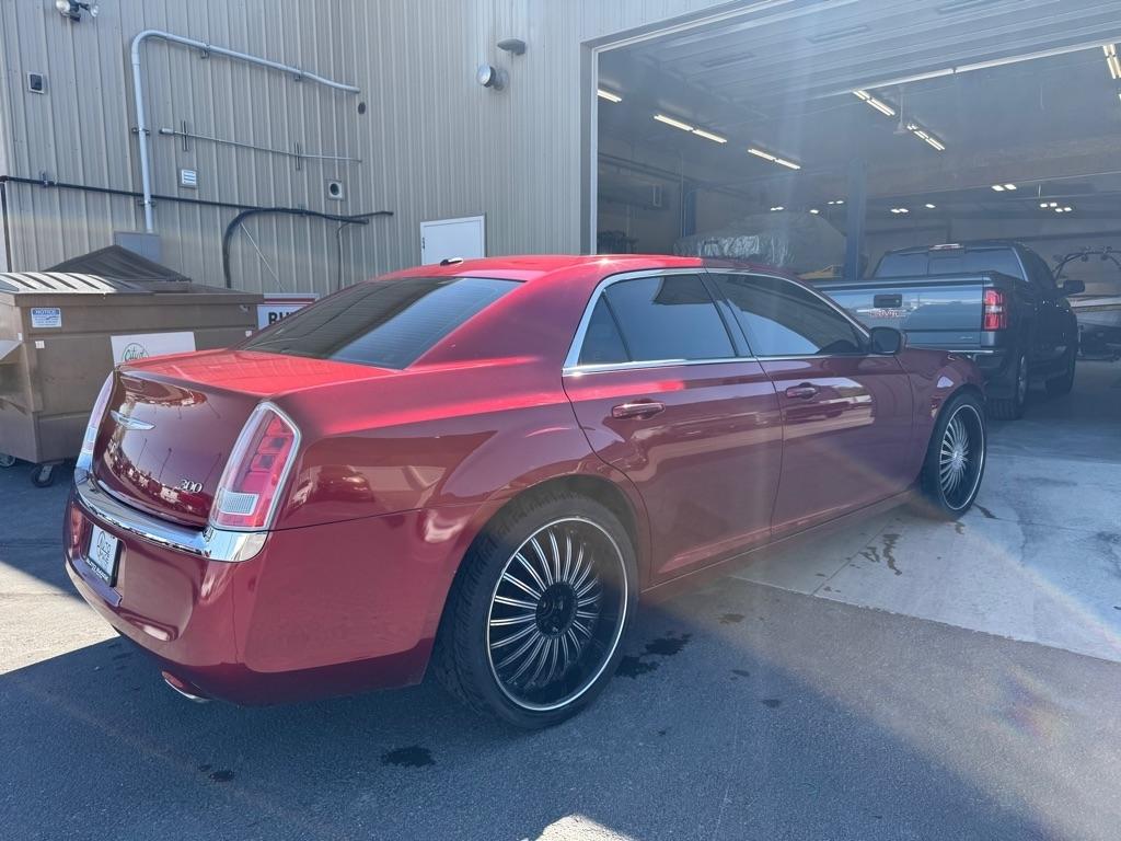 Chrysler 300  2013