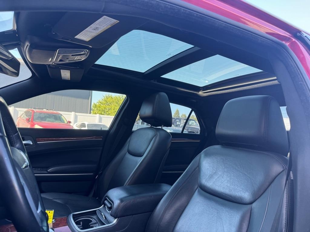 Chrysler 300  2013