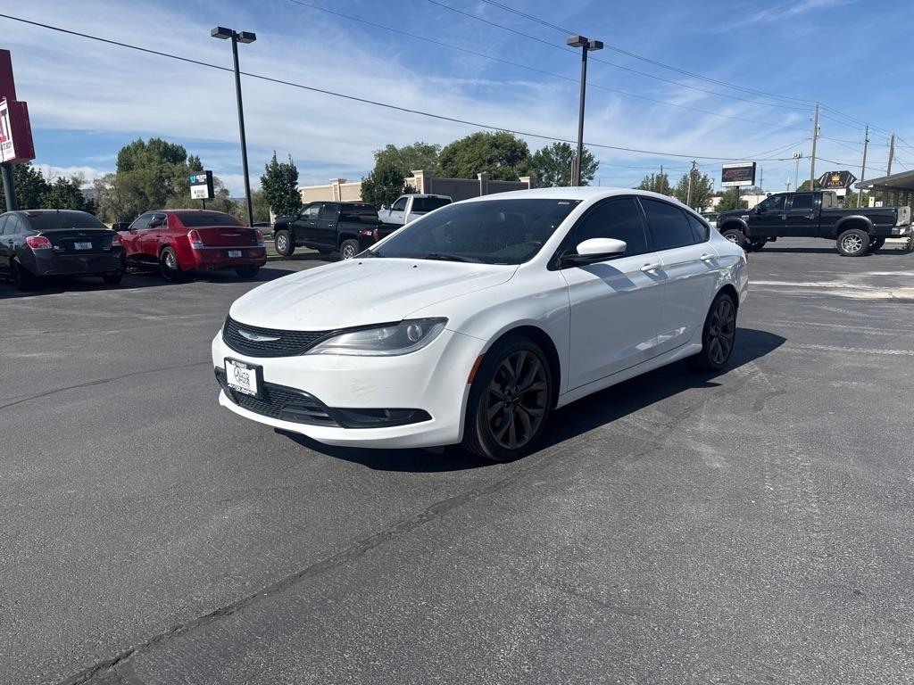 Chrysler 200  2015