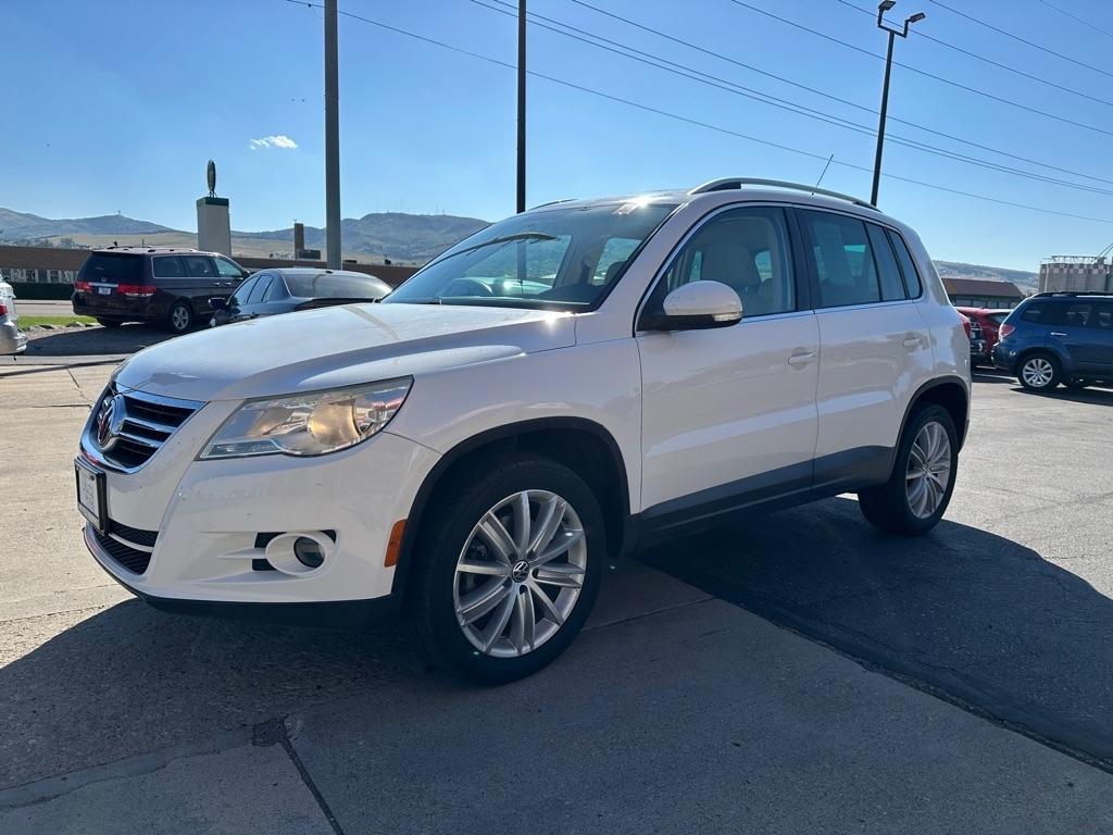 Volkswagen Tiguan  2010