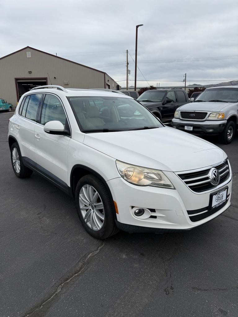 Volkswagen Tiguan  2010