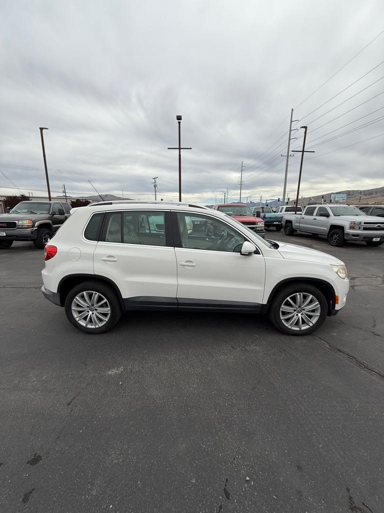 Volkswagen Tiguan  2010