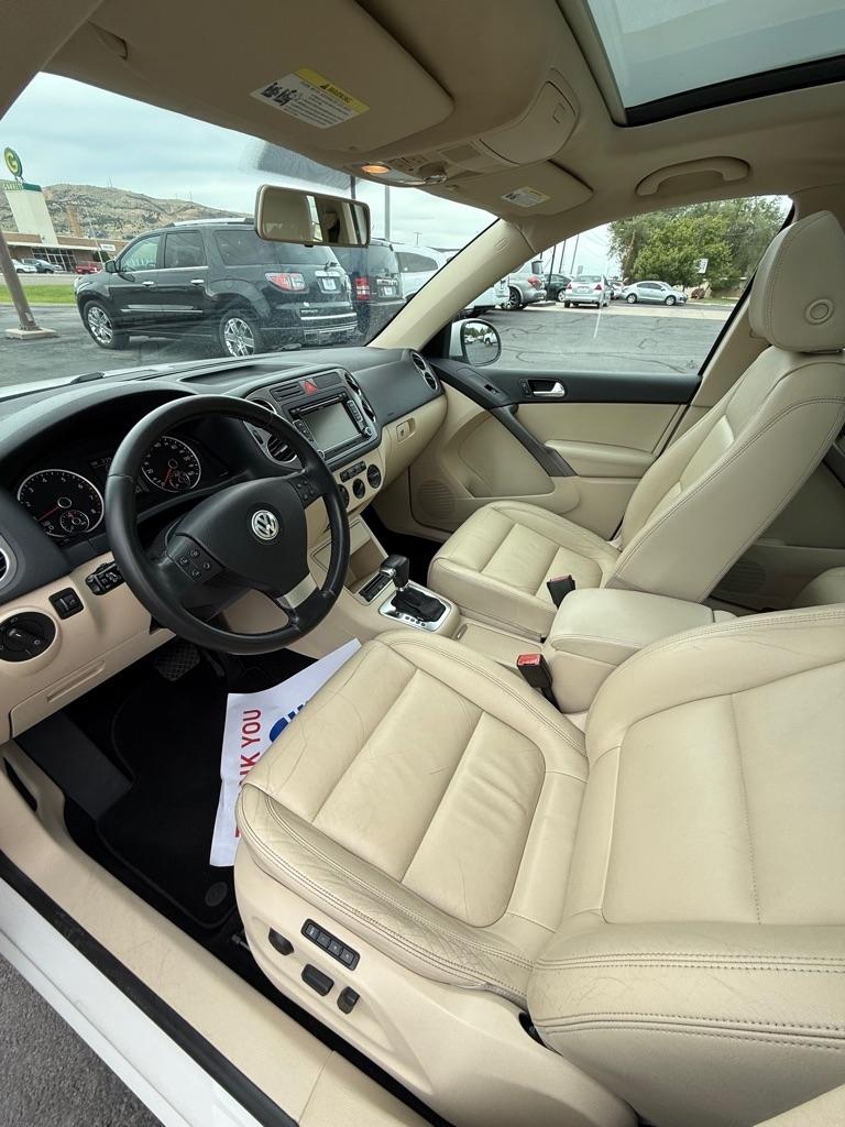 Volkswagen Tiguan  2010