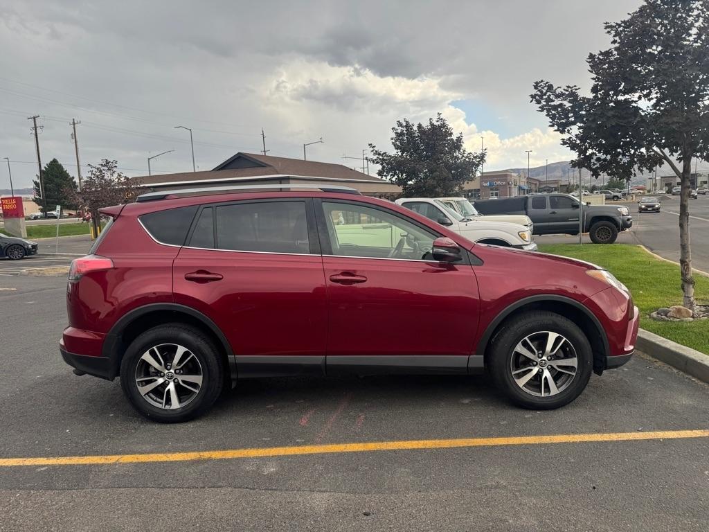 Toyota RAV4  2018