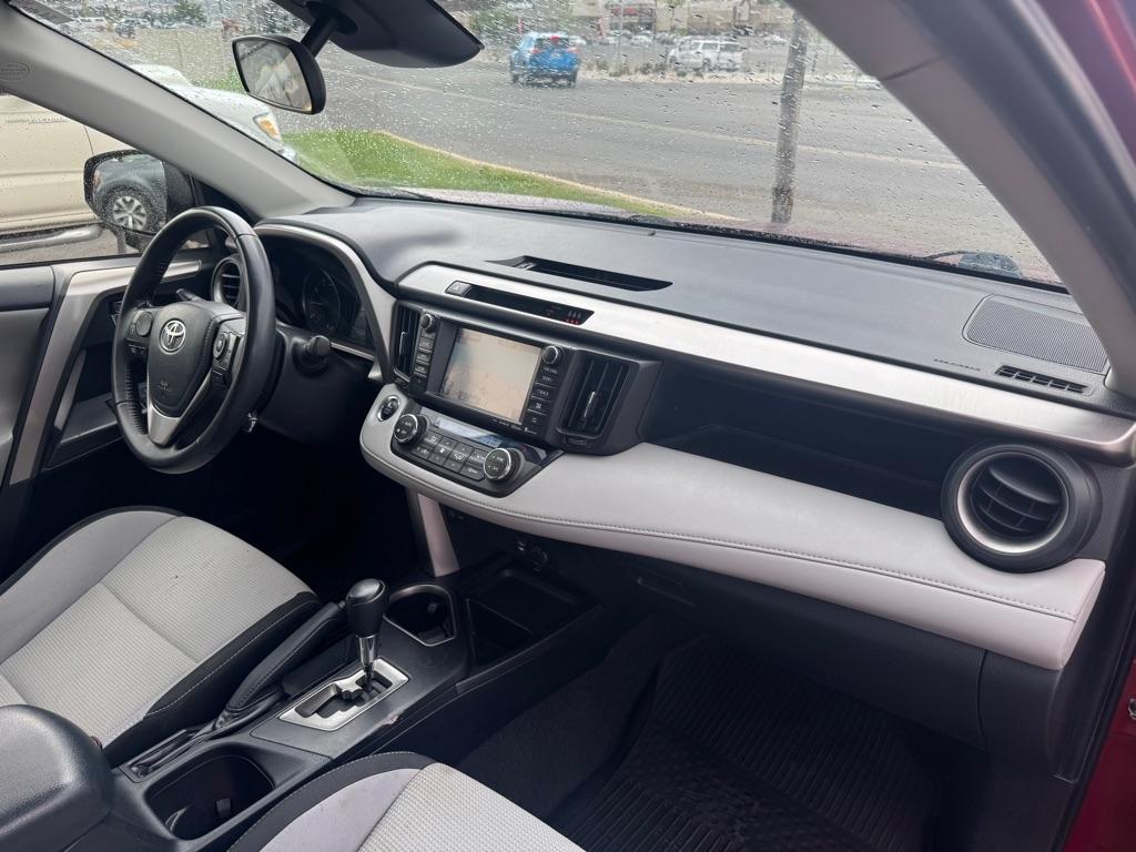 Toyota RAV4  2018