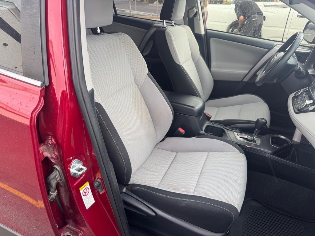Toyota RAV4  2018