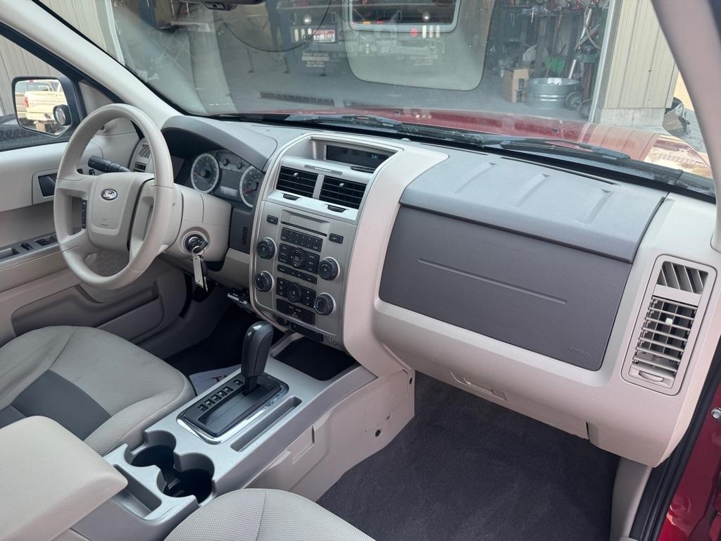 Ford Escape  2008