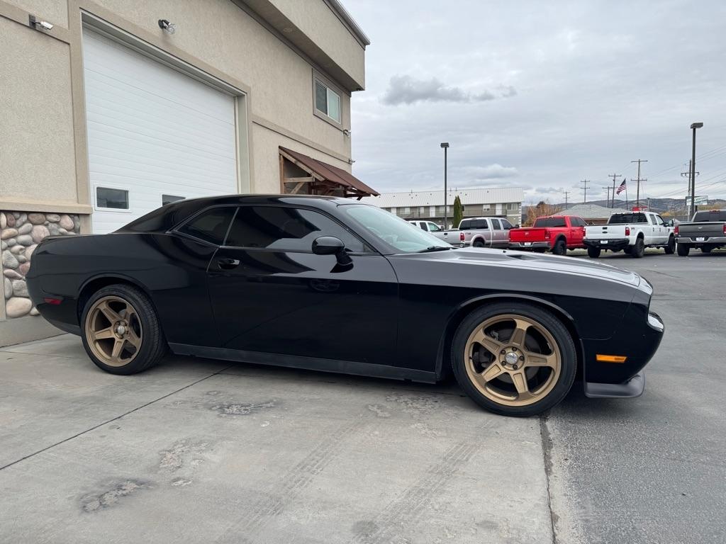 Dodge Challenger  2012