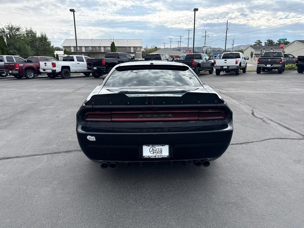 Dodge Challenger  2012
