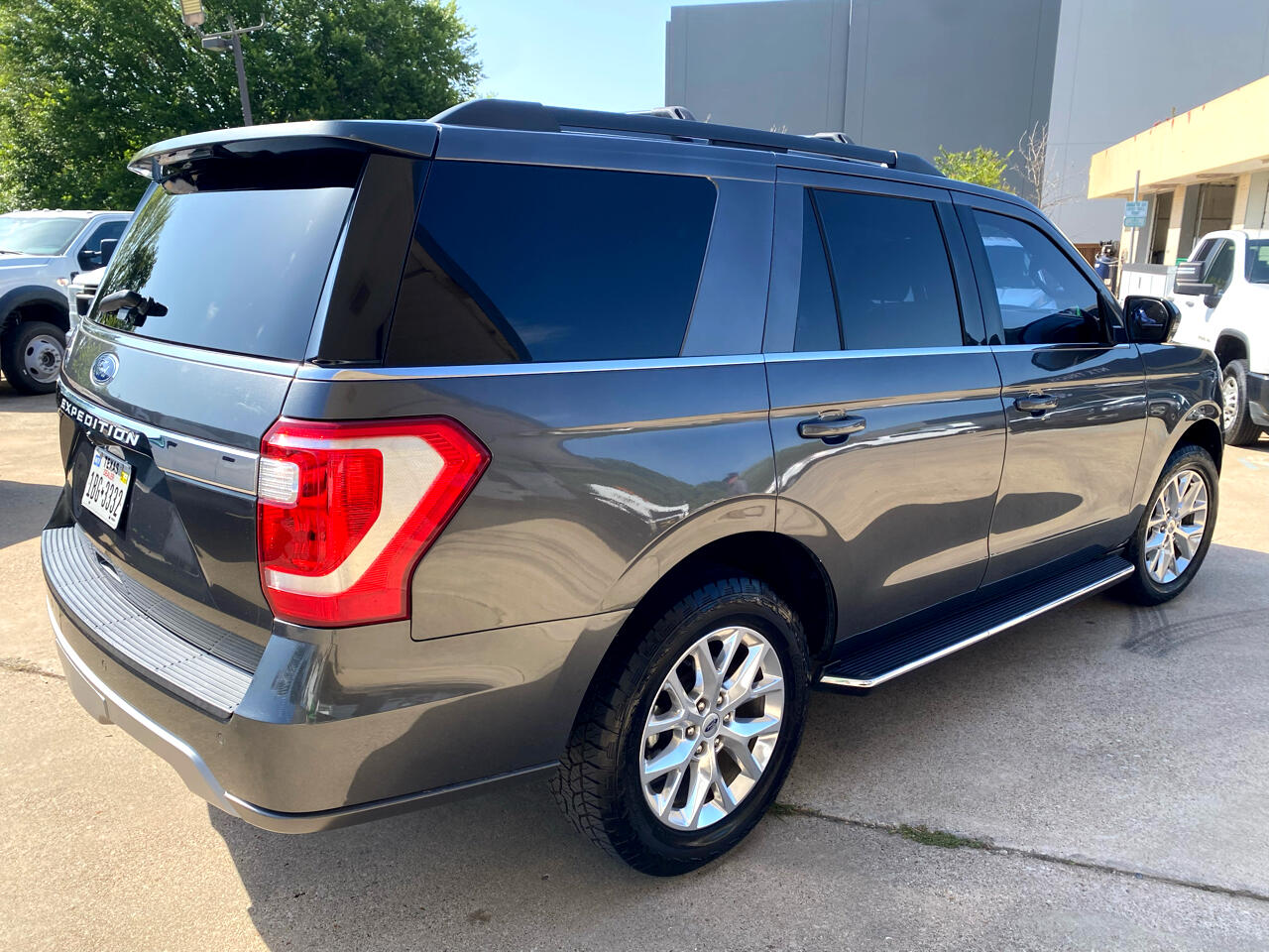 2021 Ford Expedition XLT photo 4