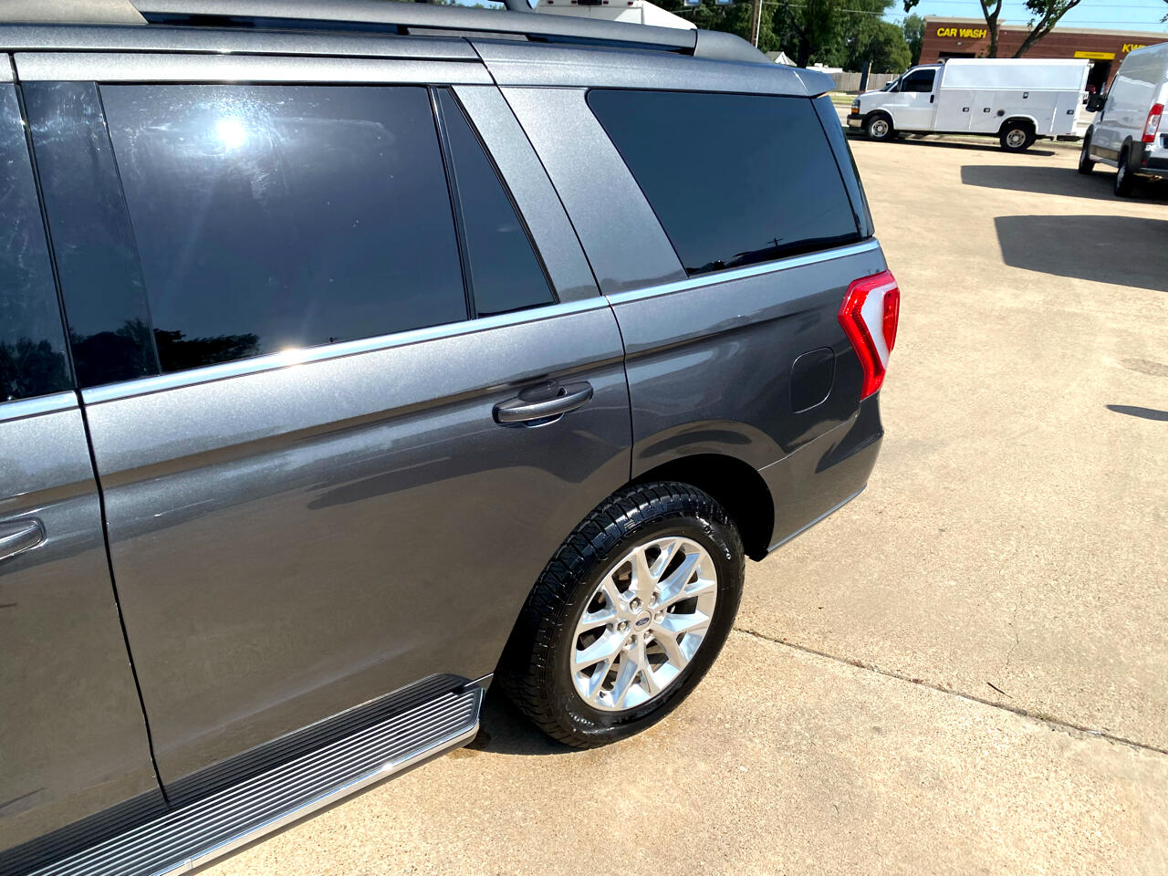 2021 Ford Expedition XLT photo 10
