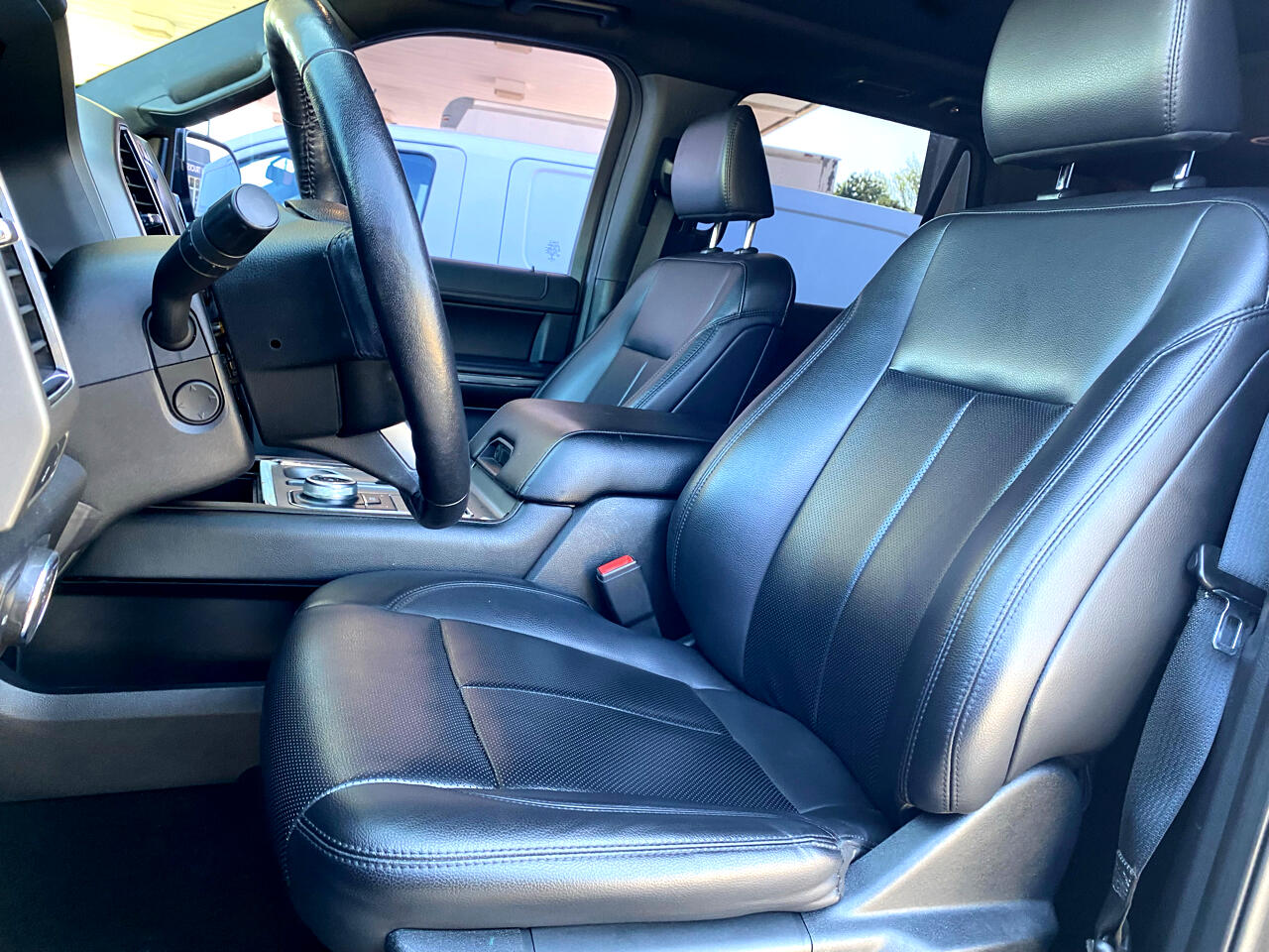 2021 Ford Expedition XLT photo 18