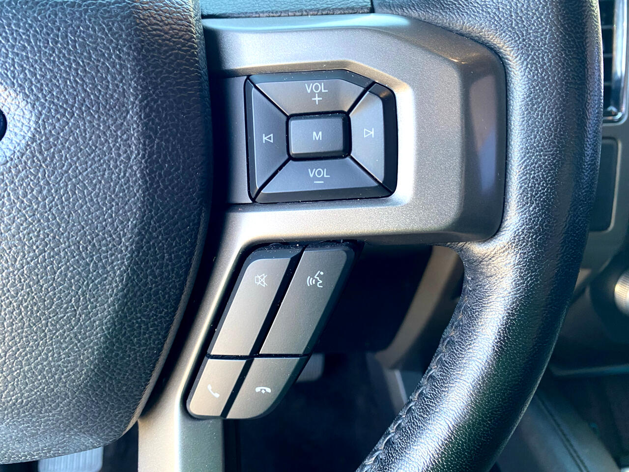 2021 Ford Expedition XLT photo 22