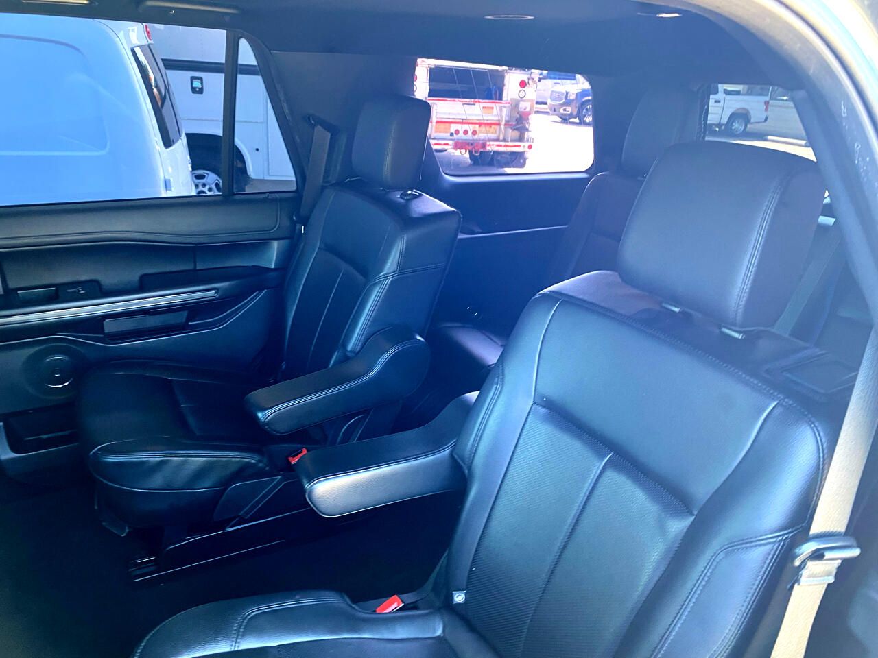2021 Ford Expedition XLT photo 30