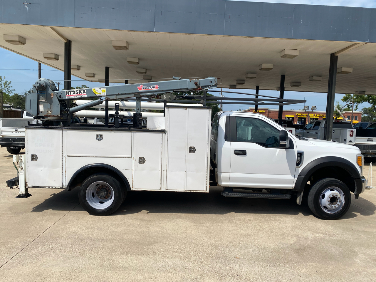 Ford F-550 Regular Cab DRW 2WD 2017