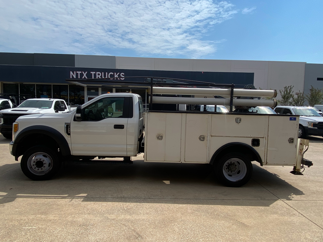 Ford F-550 Regular Cab DRW 2WD 2017