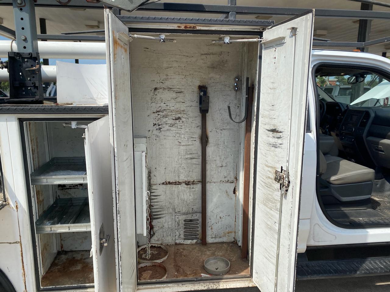 Ford F-550 Regular Cab DRW 2WD 2017