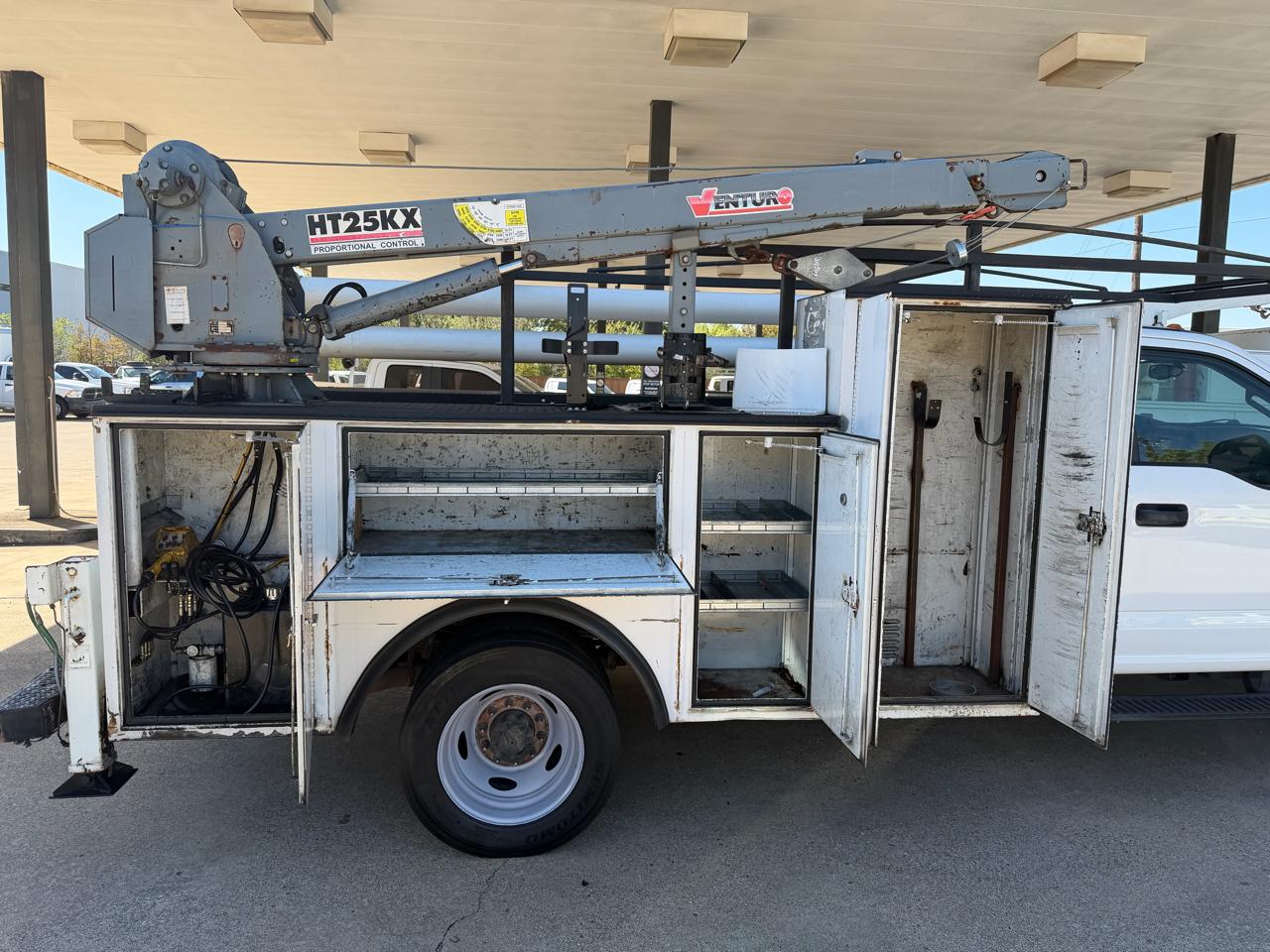 Ford F-550 Regular Cab DRW 2WD 2017