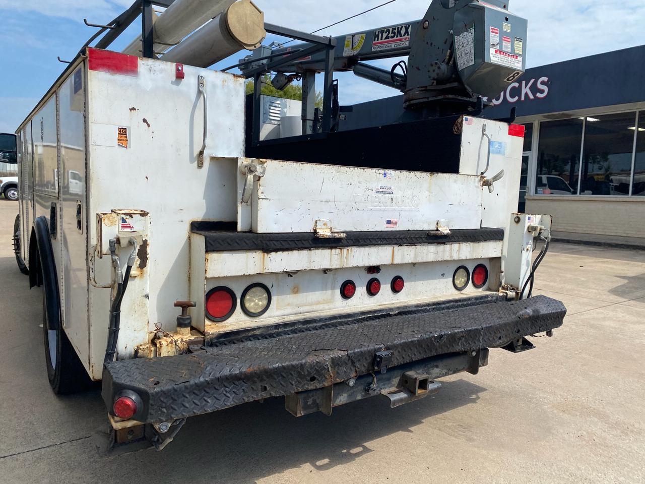 Ford F-550 Regular Cab DRW 2WD 2017