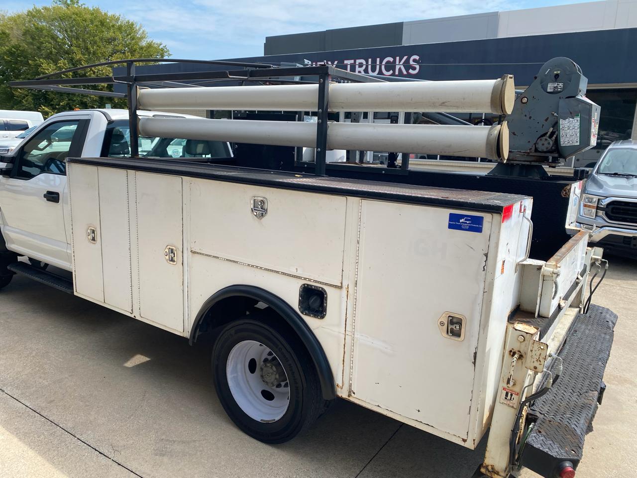 Ford F-550 Regular Cab DRW 2WD 2017