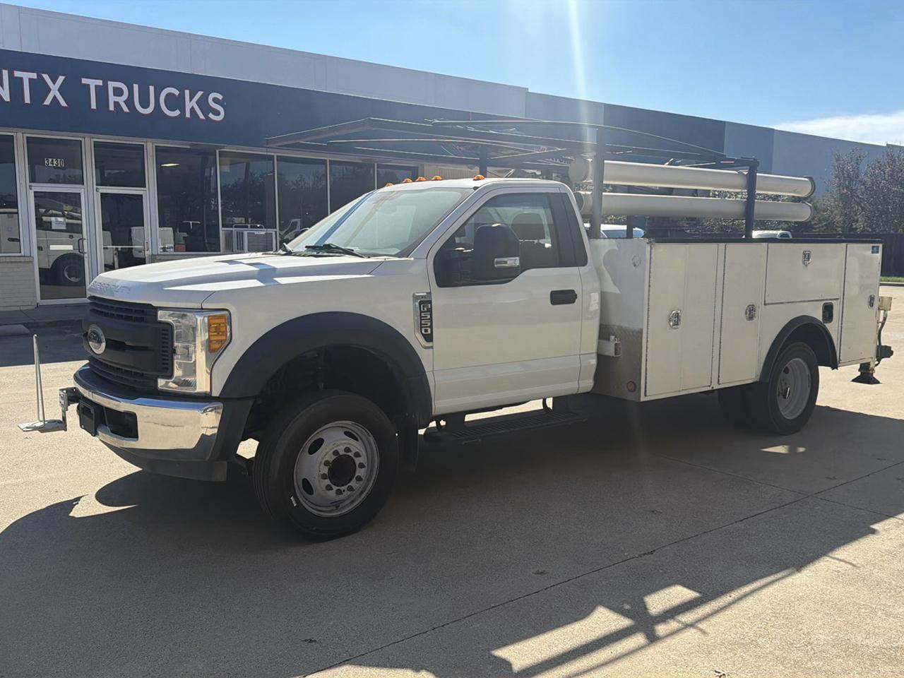 Ford F-550 Regular Cab DRW 2WD 2017