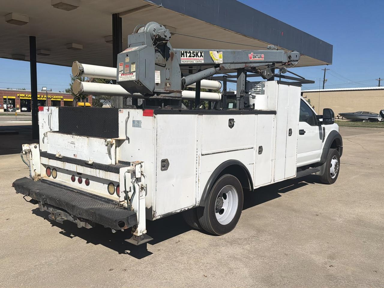 Ford F-550 Regular Cab DRW 2WD 2017