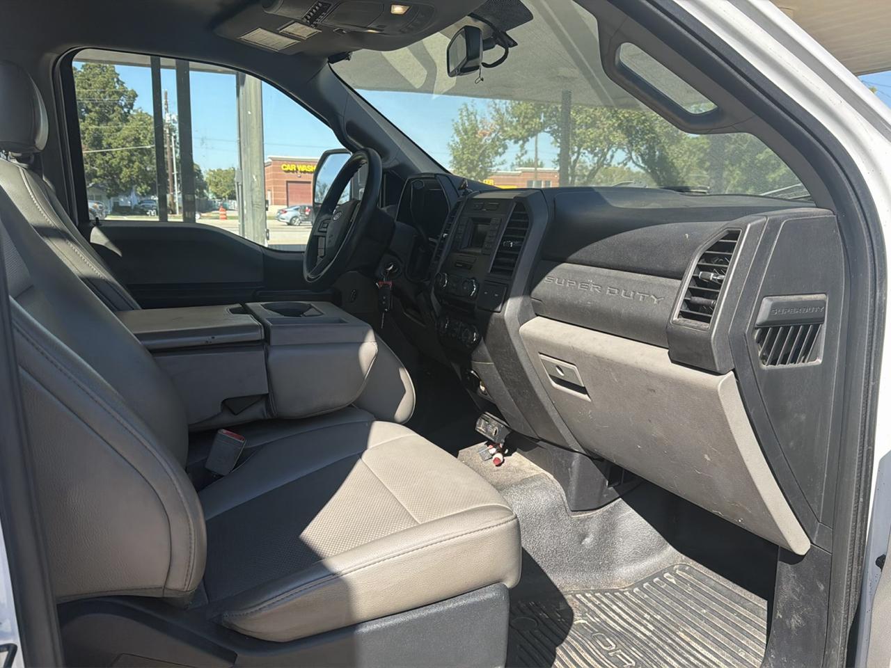 Ford F-550 Regular Cab DRW 2WD 2017