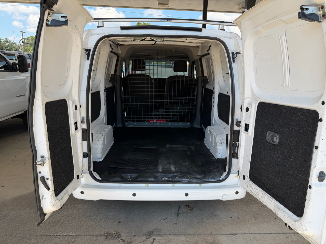 2021 Nissan NV200 SV photo 9