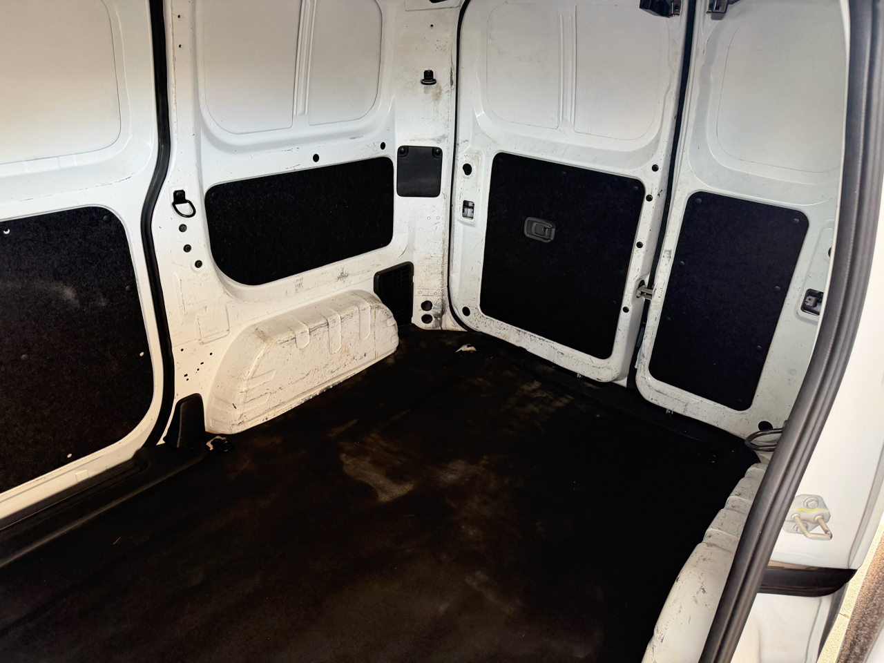 2021 Nissan NV200 SV photo 19