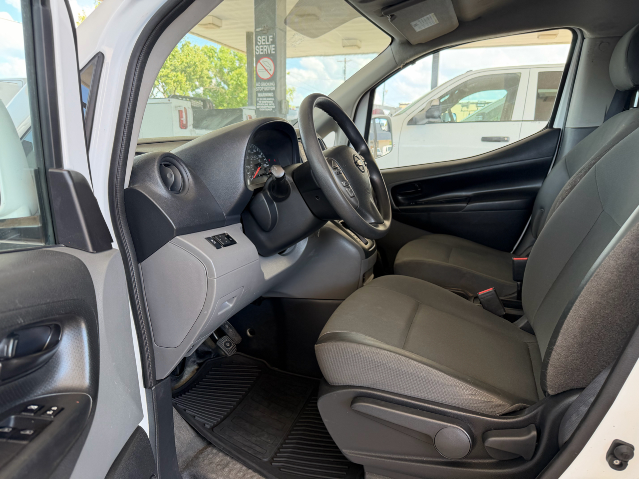 2021 Nissan NV200 SV photo 21
