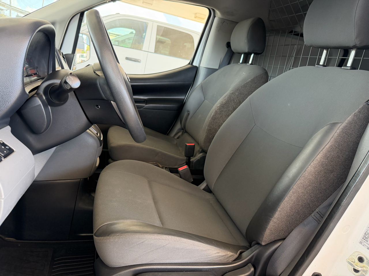 2021 Nissan NV200 SV photo 22