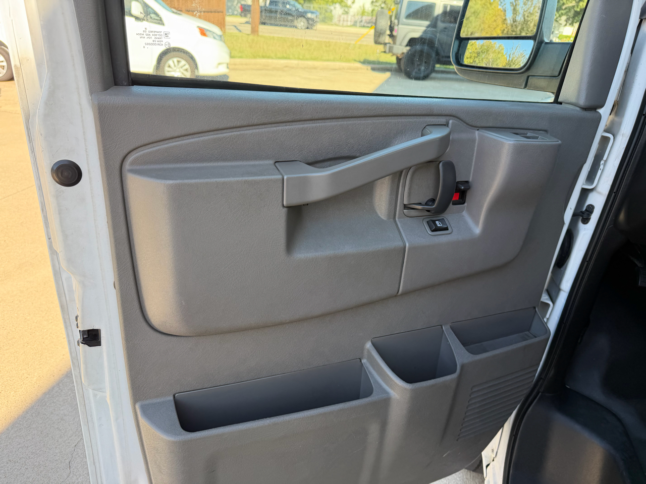 GMC Savana G2500 Extended Cargo 2016