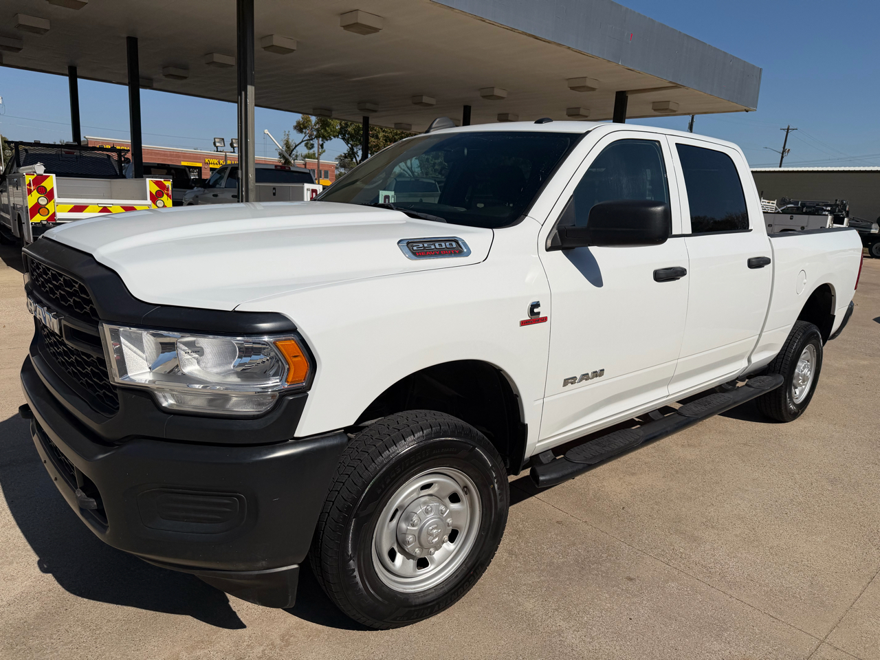 2022 RAM 2500 Tradesman Crew Cab SWB 4WD
