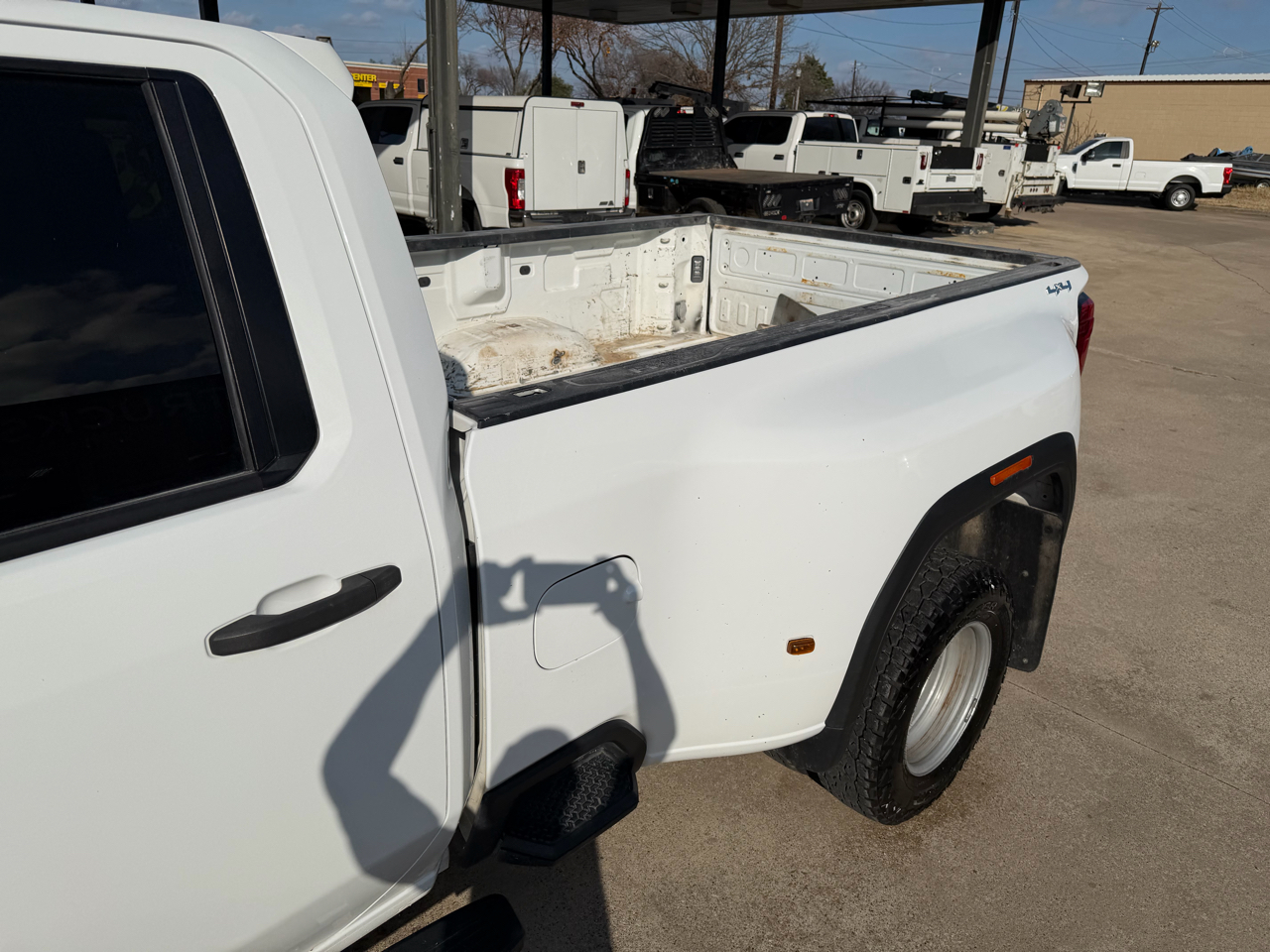 GMC Sierra 3500HD Pro Double Cab 4WD 2022