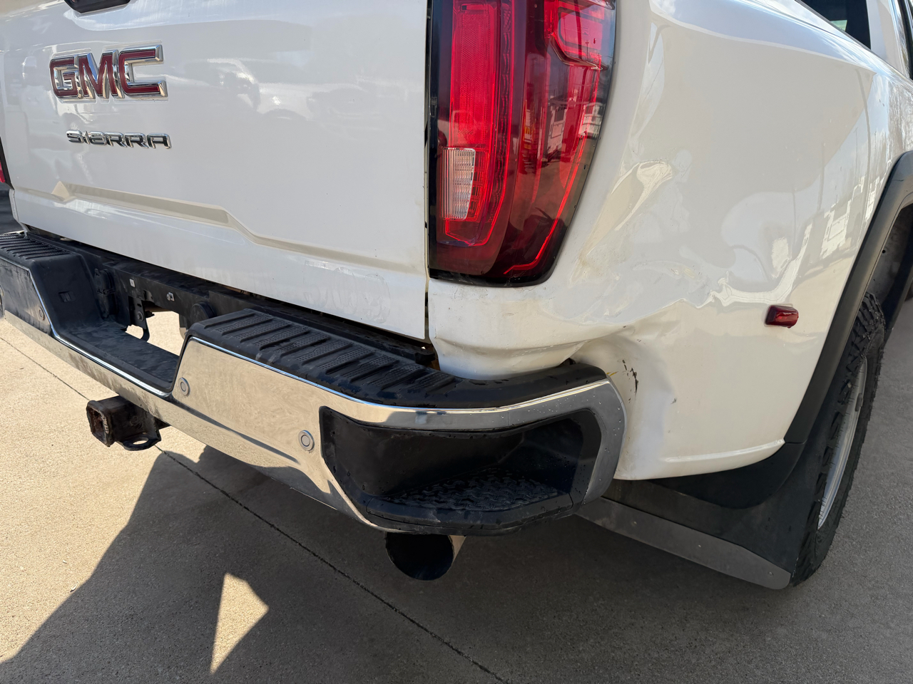 GMC Sierra 3500HD Pro Double Cab 4WD 2022