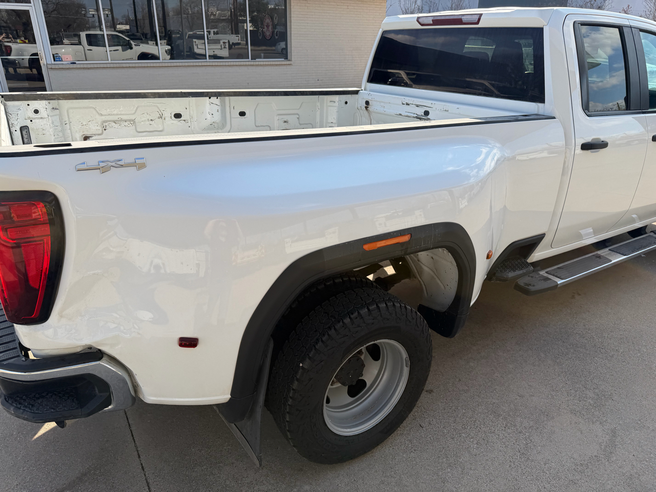 GMC Sierra 3500HD Pro Double Cab 4WD 2022