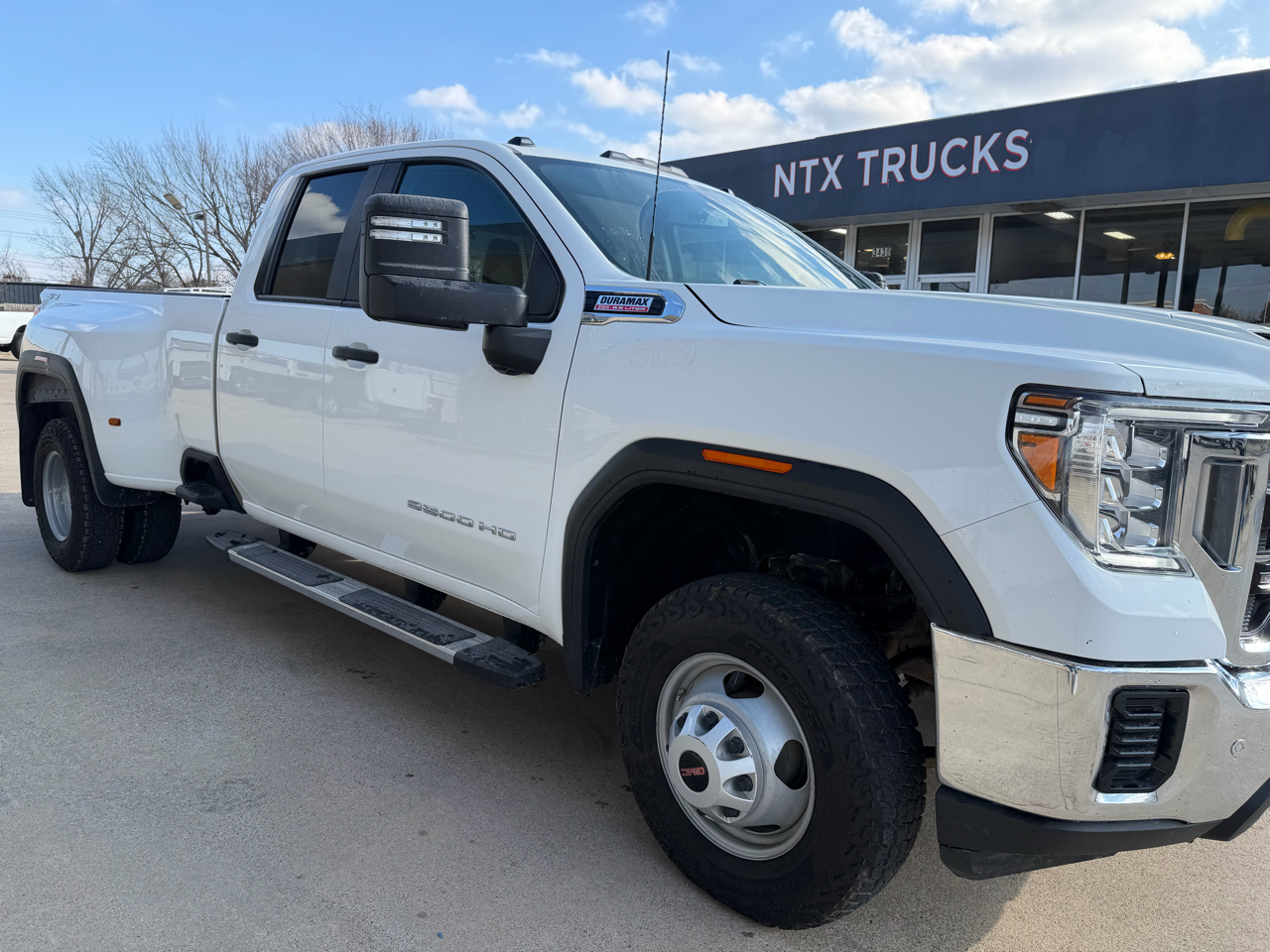 GMC Sierra 3500HD Pro Double Cab 4WD 2022